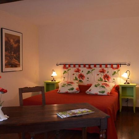 Le Clos Des Pommes Bioncourt Esterno foto